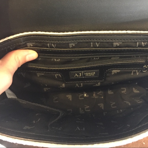 Armani Jeans navy and white purse. - Picture 5 of 8